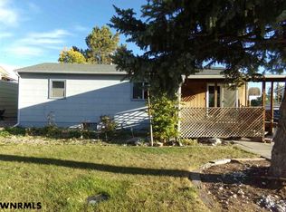 10 Country Club Rd, Gering, NE 69341