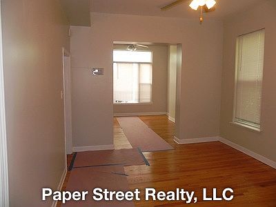 3rd image of 2817 W Congress Pkwy #1