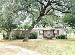 711 Sapenter Rd, Goliad, TX 77963