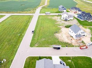 5838 Holstein Ct, Waunakee, WI 53597