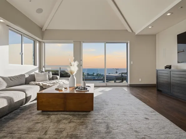 2372 Oxford Ave, Cardiff, CA 92007