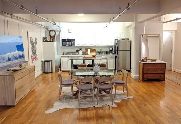 Rented by The Roebling Group | media 2