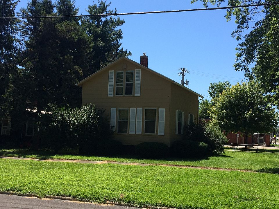 2nd image of 25 NW 4th Ave