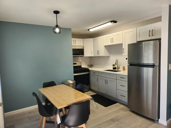 485 Waianuenue Ave APT 233, Hilo, HI 96720