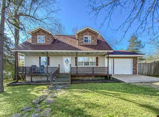 303 W 5th St, Yellville, AR 72687
