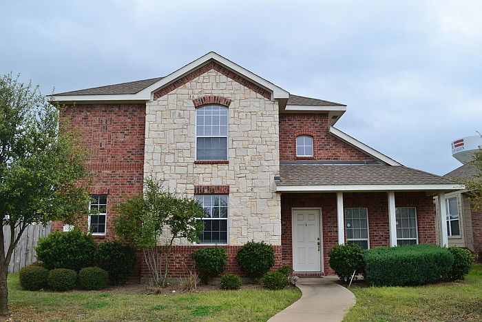 1st image of 1608 Lake Tawakoni Dr