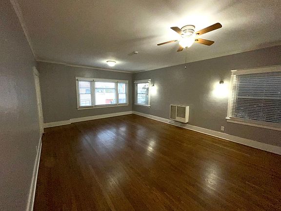 4th image of 2325 E 2nd St #2326