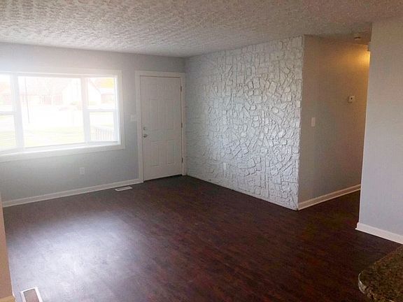 5911W46thInterior1_11112018