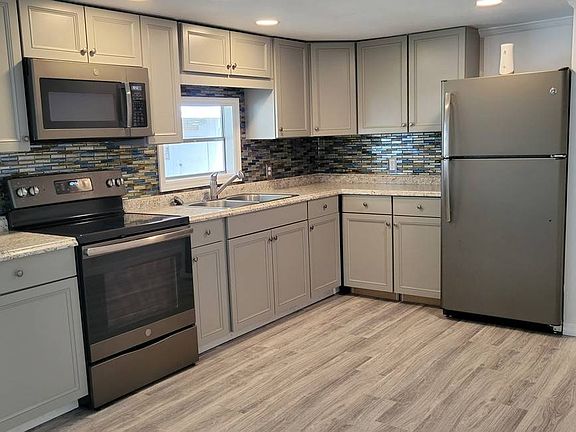 5th image of 78 Murcott Dr