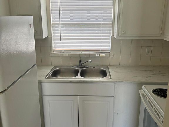 5th image of 1529 Pullen Rd APT 4