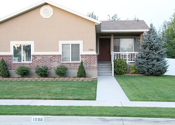 3rd image of 1566 N 180th St W