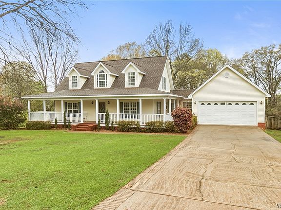 3rd image of 241 Paige Blvd