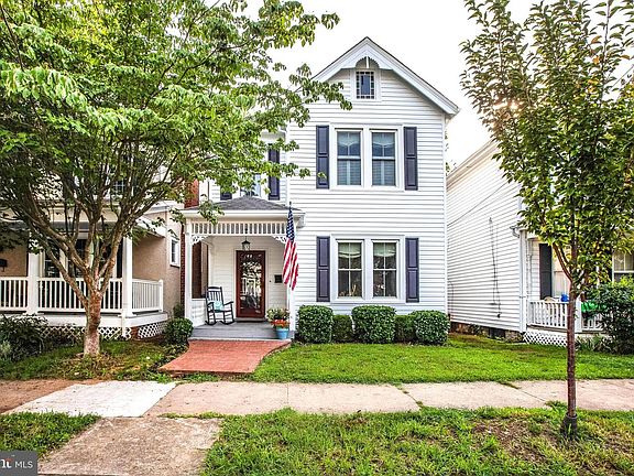 2nd image of 809 Weedon St