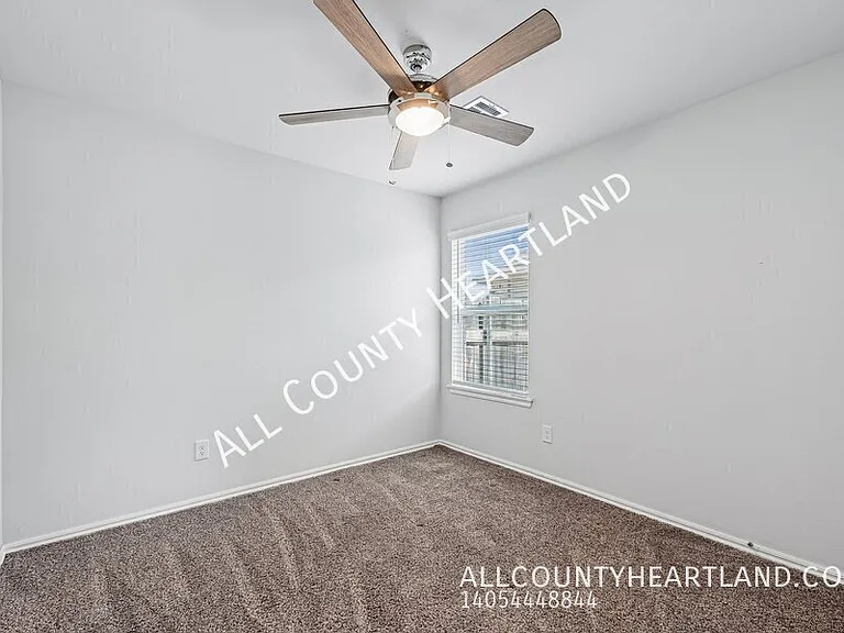 933 S Blackjack Ln — Photo 9