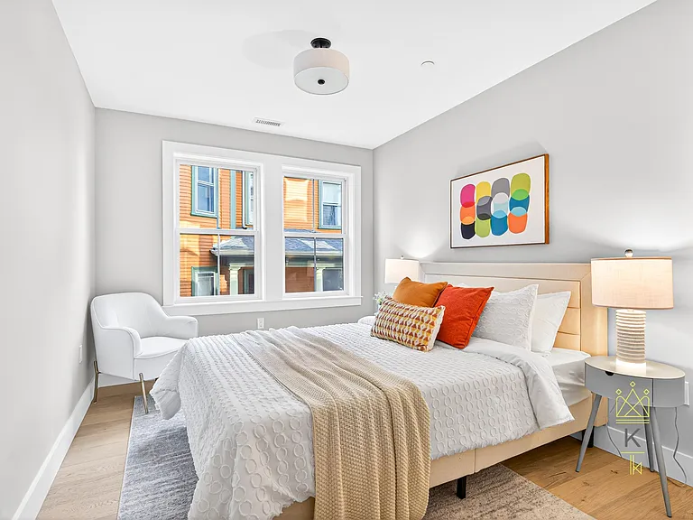 584 Cambridge St #8 — Photo 9