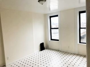313 58th St #4R, Brooklyn, NY 11220