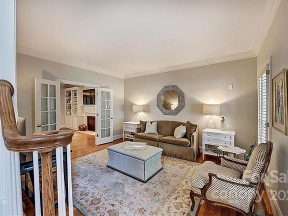 5th image of 1307 Bernbrooke Ct