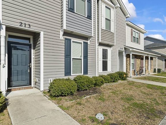 3rd image of 213 Glenhaven Ln