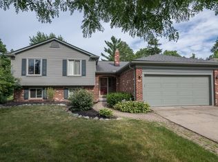 46104 Gainsborough Dr, Canton, MI 48187