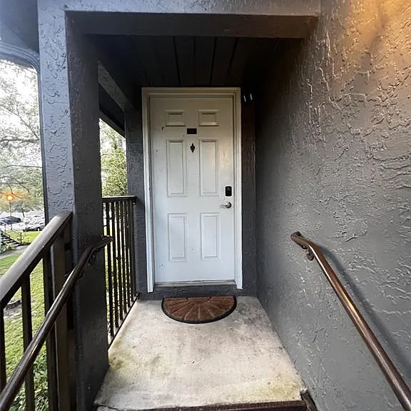 202 Riverbend Dr #204 — Photo 6