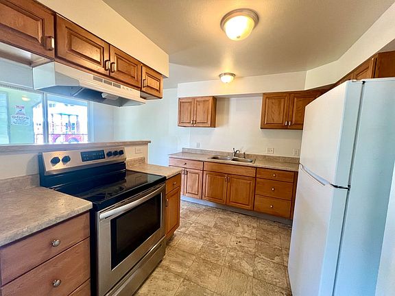 3rd image of 1055 Anderson Ave #1