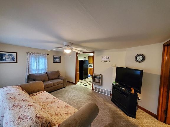 3rd image of 209 Shumate St