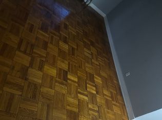 193-15 69th Ave APT 2B, Fresh Meadows, NY 11365