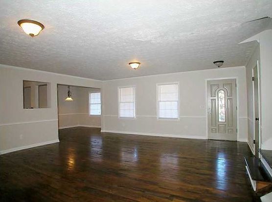 3rd image of 4203 Smithsonia Ct