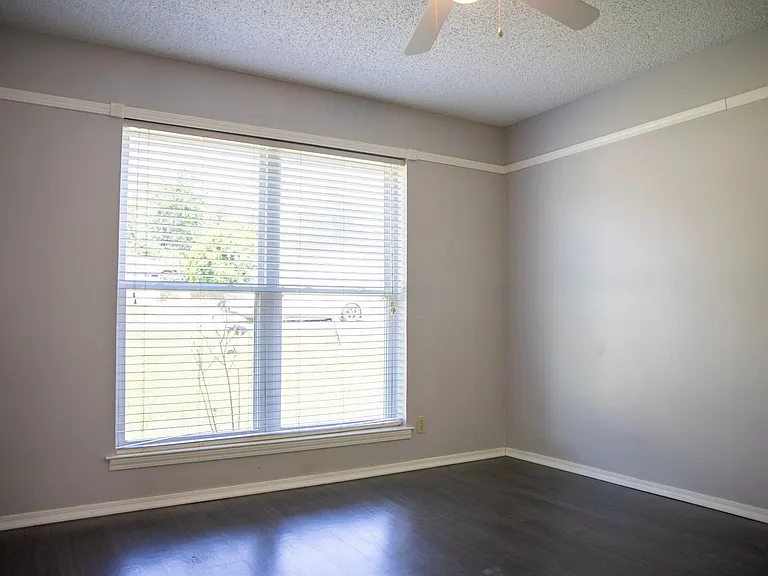 9319 Kelly Green St — Photo 8