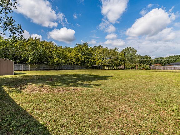 2110Norwood_MLS37of38.jpg