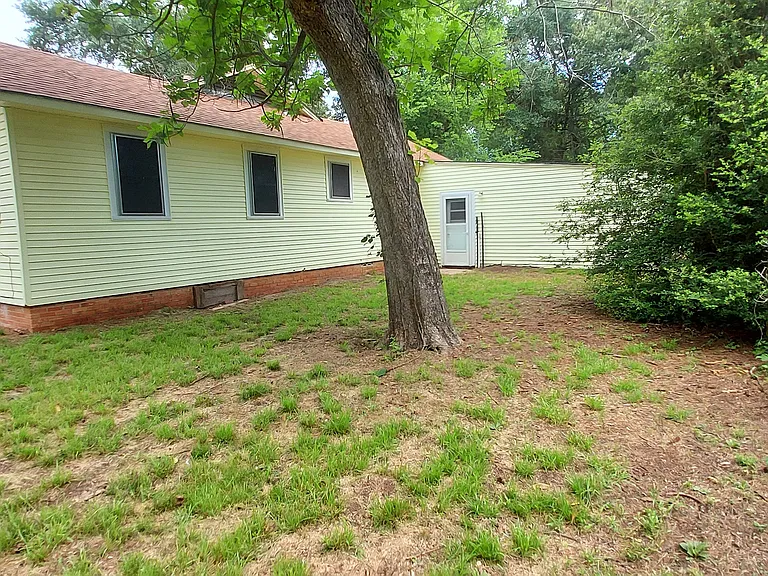 310 Sycamore St — Photo 27