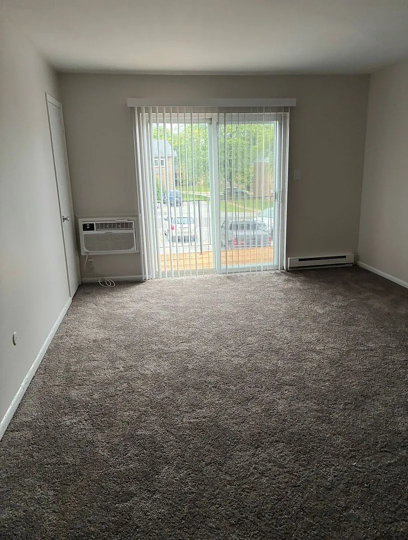 Arbor Village — Photo 1