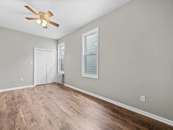 34 West 18th Street image 15 of 17