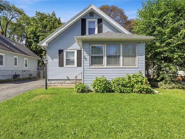 35 California Dr, Rochester, NY 14616