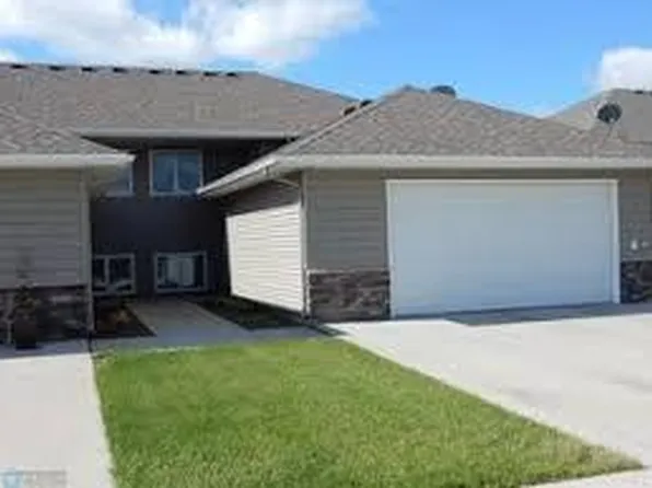 1568 19th Ave E, West Fargo, ND 58078