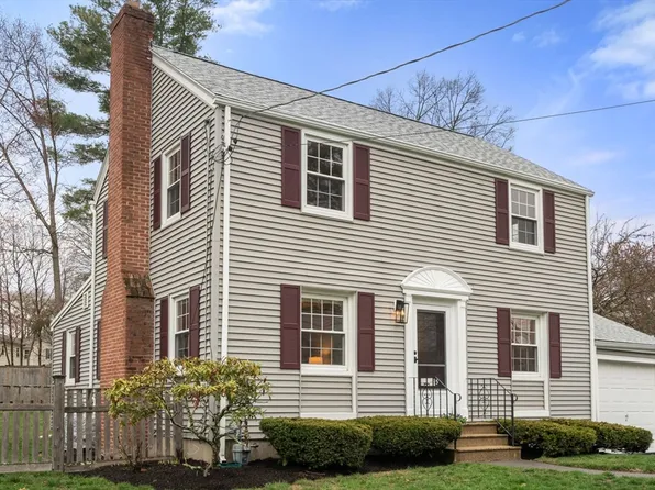 5 Barnesdale Rd, Natick, MA 01760