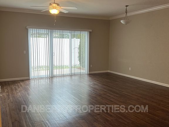 2nd image of 1437 River Park Ln