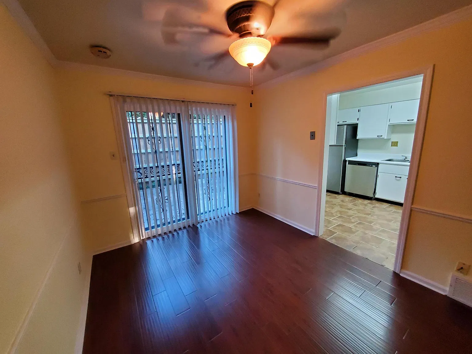 2 bed, 1600 sqft, $2,000 — Photo 4