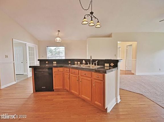 3rd image of 2526R Katherine Cir