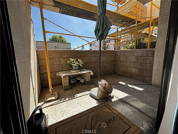 4th image of 20234 Cantara St Unit 136