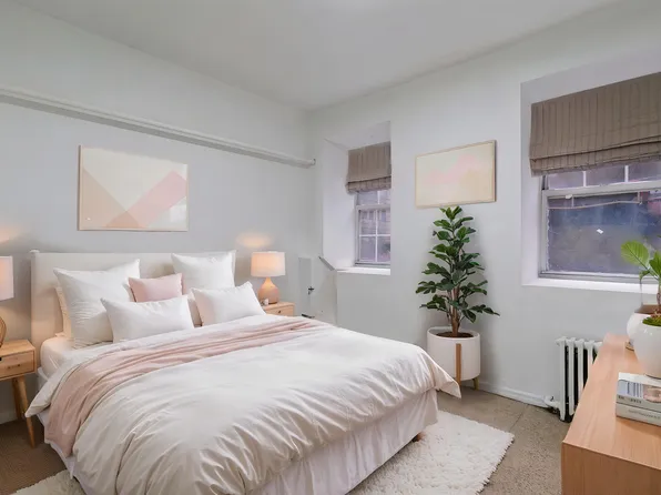 457 Keap Street image 1 of 4