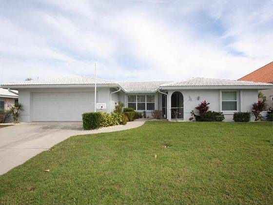 1st image of 52 Hibiscus Dr