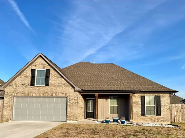 1800 Bass Run Ln, Lake Charles, LA 70611