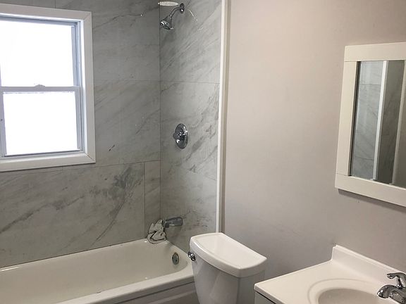 4th image of 2154 Roosevelt Pl #2