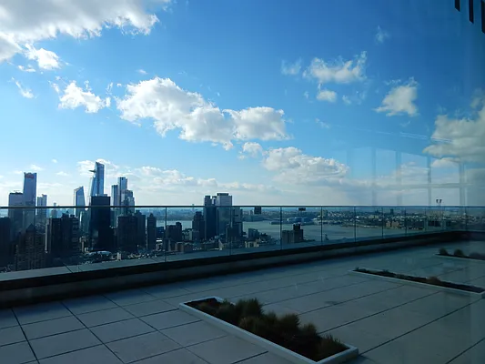 Rented by Starts New York Realty LLC | media 29