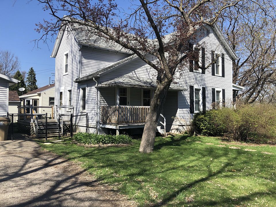 Private Deck, Small Yard