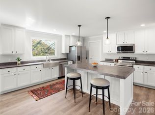 502 Hutch Mountain Rd, Fletcher, NC 28732