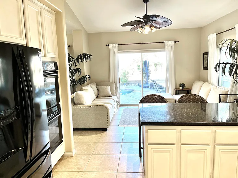 45235 Crystal Springs Dr — Photo 12