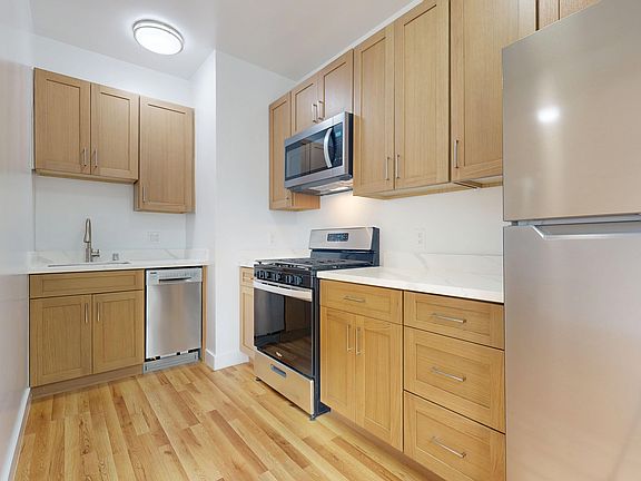 4th image of 1060 Bush St APT 415