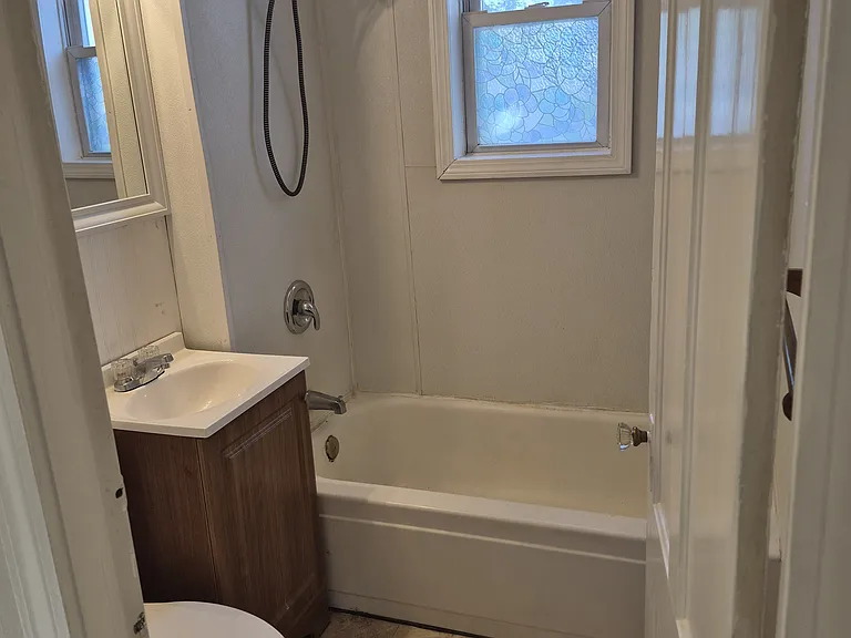4 Ashland Pl #2F — Photo 7
